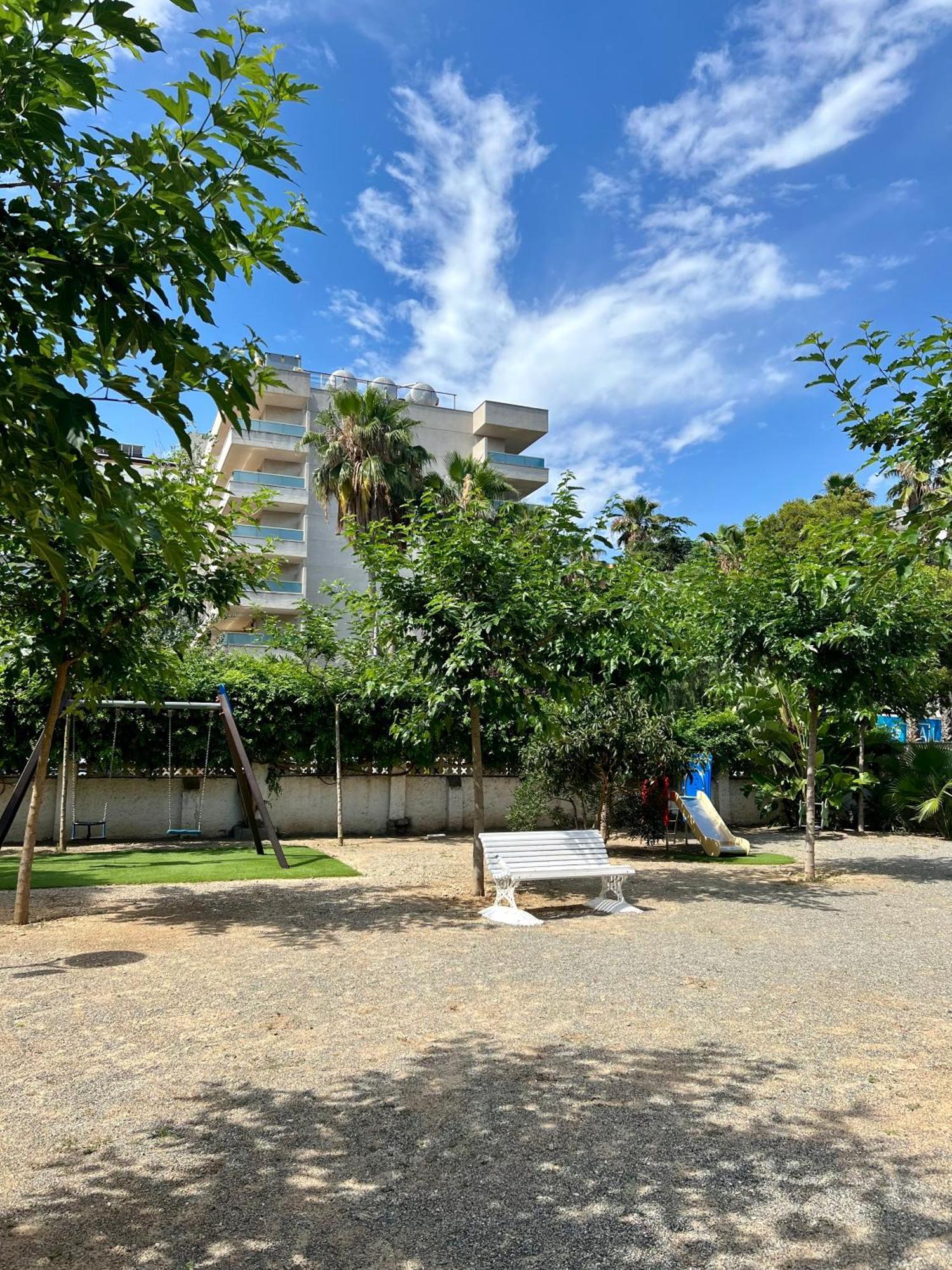 Second Home Salou Buitenkant foto